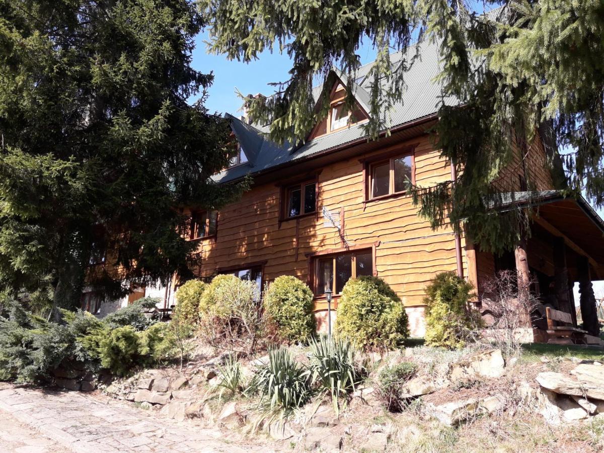 Lesniczowka Bieszczady Solina Guest house *